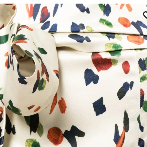 Silvia Tcherassi
watercolour-print silk shorts - Picture 4 of 7